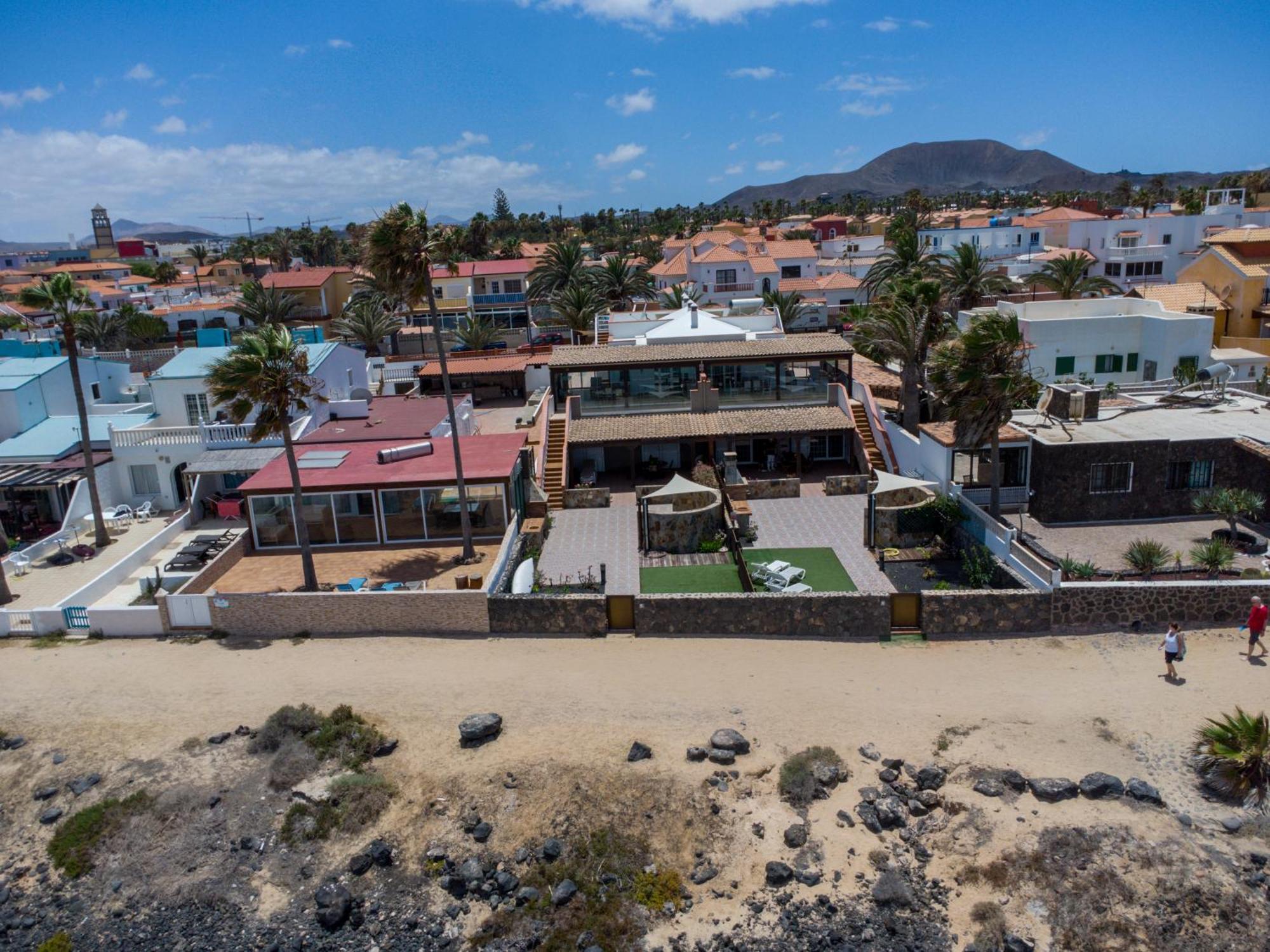 Villa Marina I Beachfront Corralejo By Holidays Home Bagian luar foto